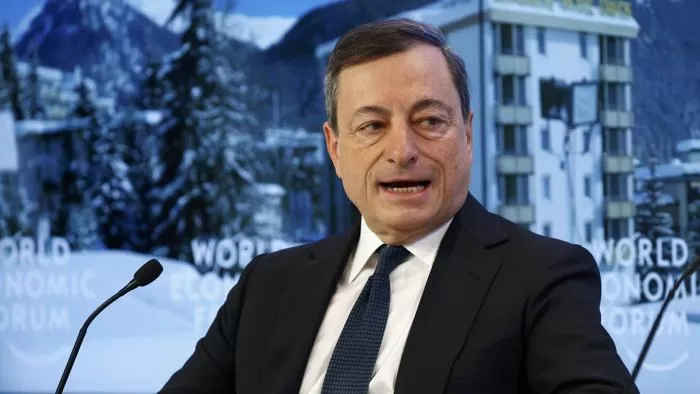 Draghi a Davos: prospettive meno rosee