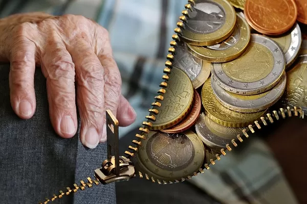 Aumento età pensionabile a 67 anni, Codacons organizza ricorso collettivo