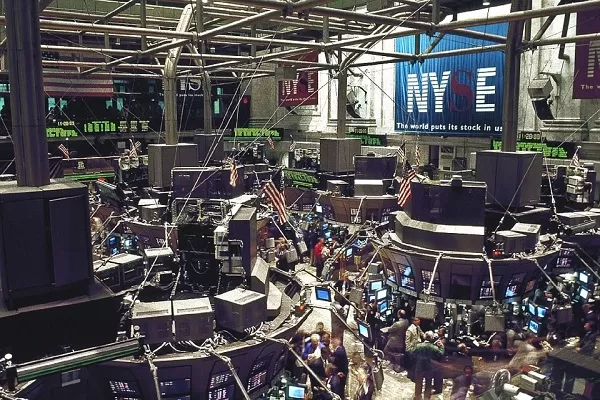 Borsa USA sempre più in basso, nuovo tonfo per Nasdaq e Dow Jones