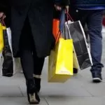 Shopping in Italia: i cinesi tornano a comprare nel nostro paese