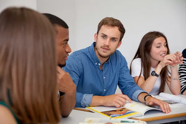 Conoscere l’inglese, elemento fondamentale in ambito professionale